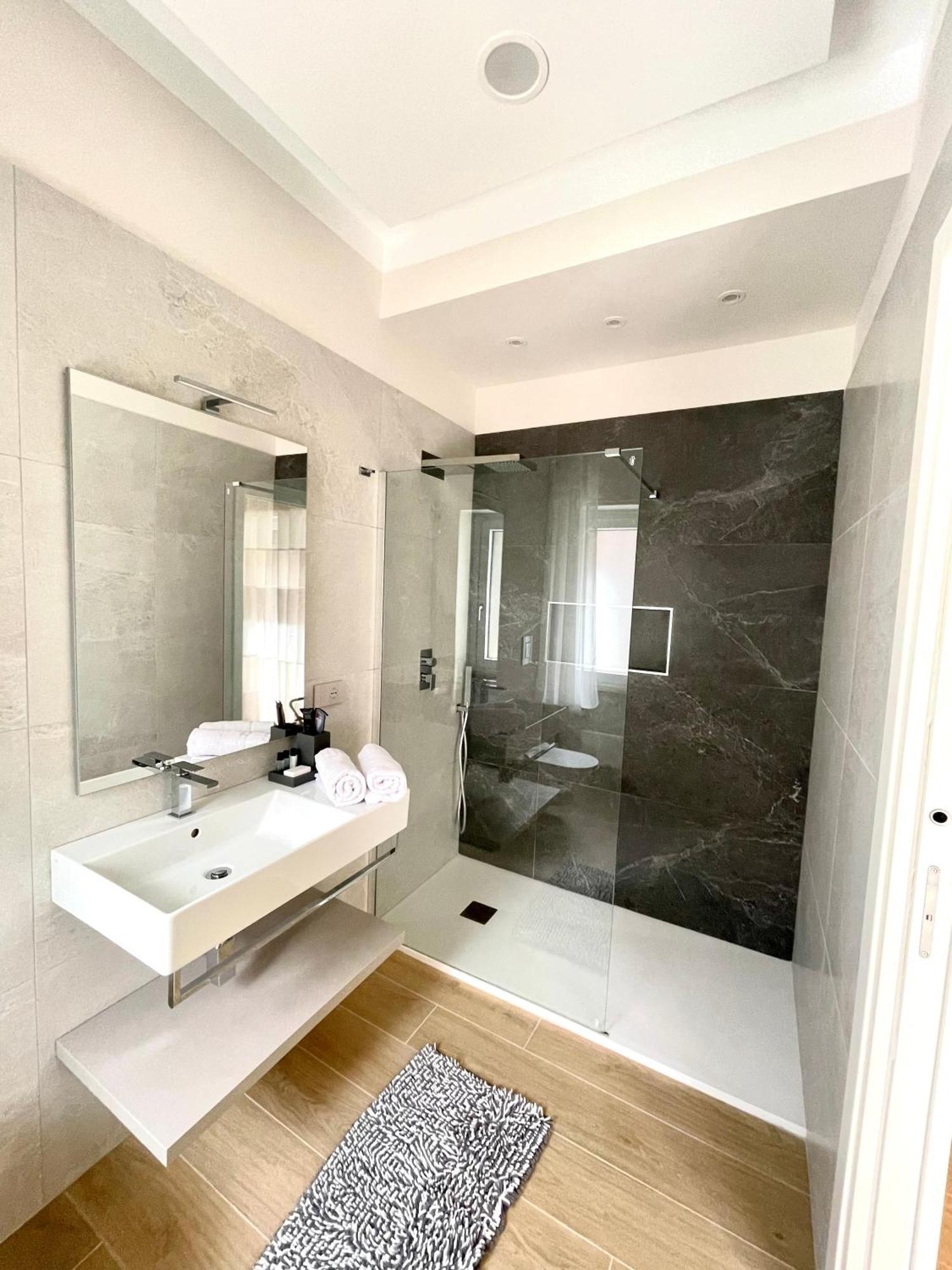 Colombo Suite Cassino Exterior photo